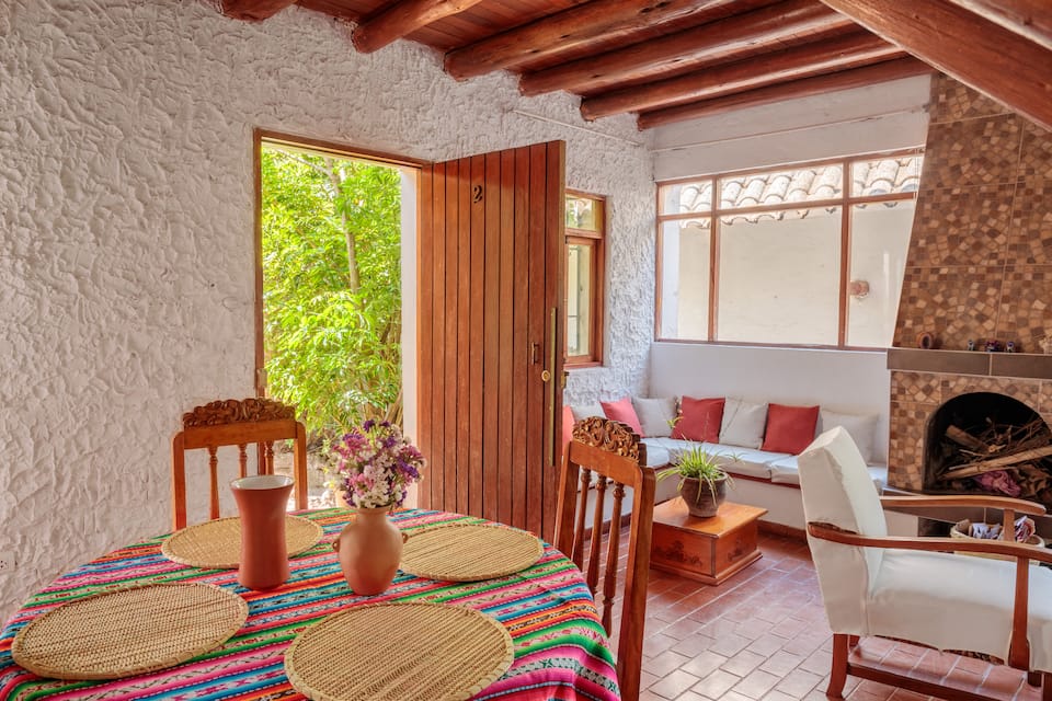 Ninnac cabin-style guesthouse, shown in its Airbnb listing